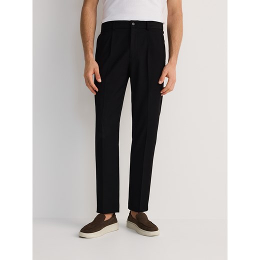 Reserved - Spodnie slim fit z kantem - czarny ze sklepu Reserved w kategorii Spodnie męskie - zdjęcie 179722018