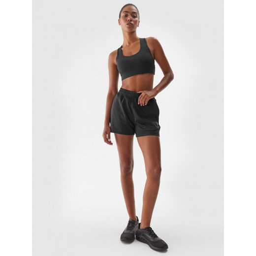 Damskie spodenki treningowe 4F 4FWAW24TFSHF705 - czarne ze sklepu Sportstylestory.com w kategorii Szorty - zdjęcie 179732717