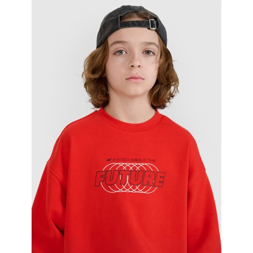 Chłopięca bluza dresowa bez kaptura nierozpinana 4F 4FJRSS25TSWSM2233 - czerwona ze sklepu Sportstylestory.com w kategorii Bluzy chłopięce - zdjęcie 179732918