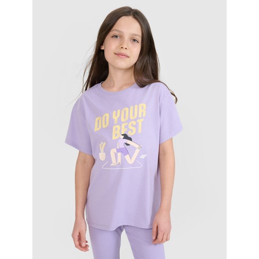 Dziewczęcy t-shirt z nadrukiem 4F 4FJRSS25TTSHF2644 - fioletowy ze sklepu Sportstylestory.com w kategorii Bluzki dziewczęce - zdjęcie 179733288