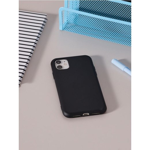 Sinsay - Etui do iPhone 15 - czarny ze sklepu Sinsay w kategorii Etui - zdjęcie 179735137