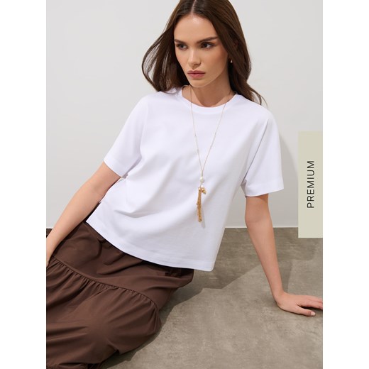 Mohito - Biały t-shirt z merceryzowanej bawełny - biały ze sklepu Mohito w kategorii Bluzki damskie - zdjęcie 179749507