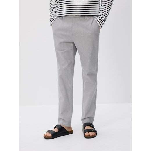 Reserved - Spodnie chino slim - jasnoszary ze sklepu Reserved w kategorii Spodnie męskie - zdjęcie 179750716