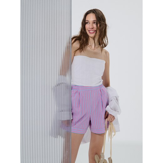Szorty Sinsay z wiskozy na lato 