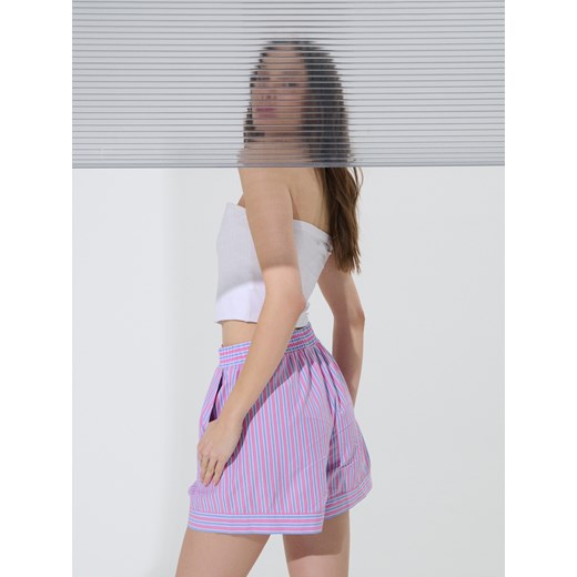 Szorty Sinsay na lato z wiskozy 