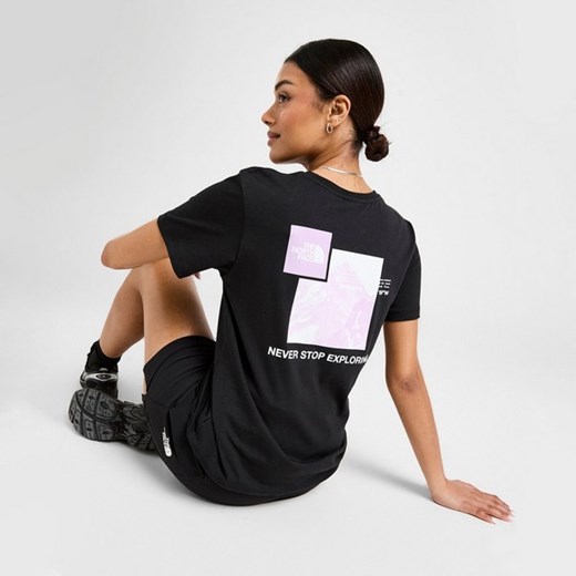 THE NORTH FACE T-SHIRT MTN BOX GRPH T BLK/PNK ze sklepu JD Sports  w kategorii Bluzki damskie - zdjęcie 179766866