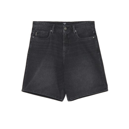 Cropp - Czarne jeansowe szorty loose - czarny ze sklepu Cropp w kategorii Spodenki męskie - zdjęcie 179778076