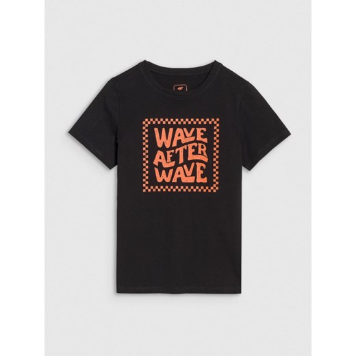 Chłopięcy t-shirt z nadrukiem 4F 4FJRSS25TTSHM2869 - czarny ze sklepu Sportstylestory.com w kategorii T-shirty chłopięce - zdjęcie 179802366