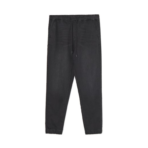 Cropp - Lekkie jeansowe joggery - czarny ze sklepu Cropp w kategorii Spodnie męskie - zdjęcie 179811675
