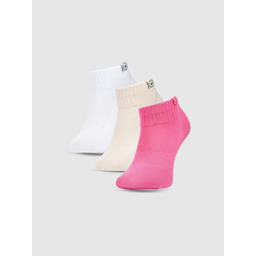 Dziewczęce skarpetki za kostkę (3-pack) 4F 4FJWSS25USOCF347 - multikolor ze sklepu Sportstylestory.com w kategorii Skarpetki dziecięce - zdjęcie 179824486