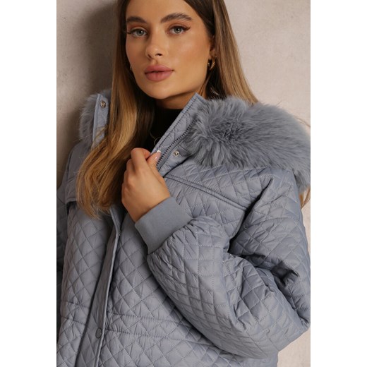 Jasnoniebieska Kurtka z Futrzanym Kapturem i Drobnym Pikowaniem Obtashe Renee S okazja renee.pl