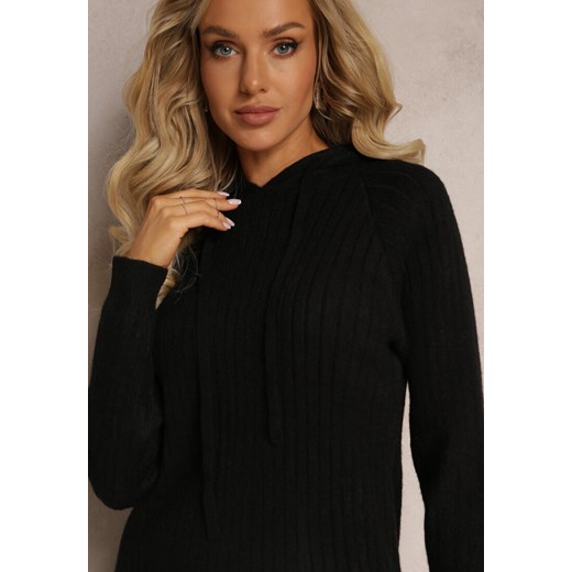 Sukienka Renee czarna z długimi rękawami sportowa midi 