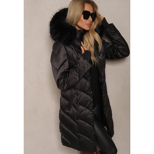 Czarna Kurtka z Pikowanymi Przeszyciami i Kapturem Zdobionym Futrem Viorinna Renee M promocyjna cena renee.pl