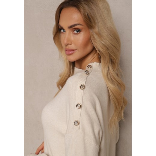 Jasnobeżowy Sweter Półgolf z Modalem i Wiskozą Ozdobiony Guzikami Setannia Renee M okazyjna cena renee.pl