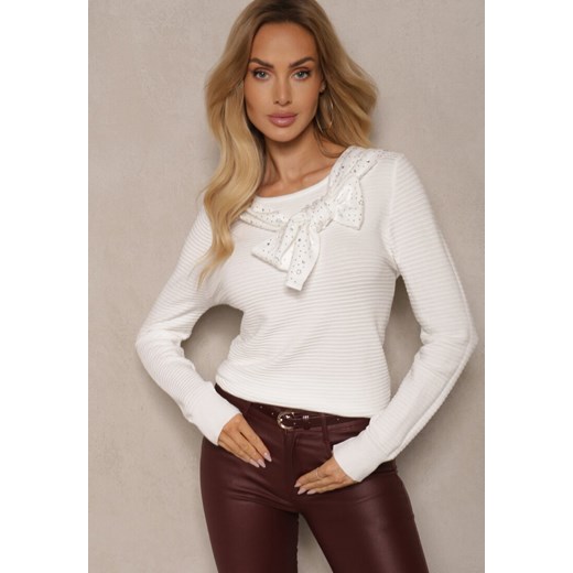 Biały Sweter z Prążkowanej Dzianiny z Wiskozą Ozdobiony Cyrkoniami i Wiązaniem Renee S wyprzedaż renee.pl
