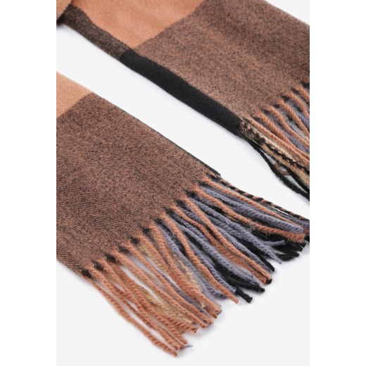 Ciemnobeżowy Szalik w Kratę z Frędzlami Aznii uniwersalny okazja born2be.pl