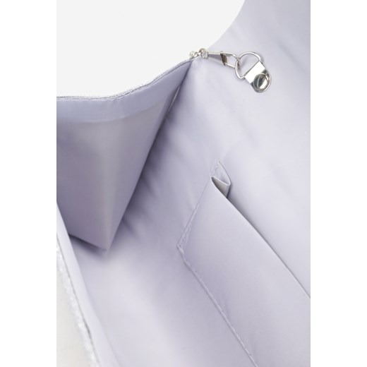 Srebrna Błyszcząca Torebka w Kopertowym Stylu z Łańcuszkiem Rabiot uniwersalny born2be.pl wyprzedaż