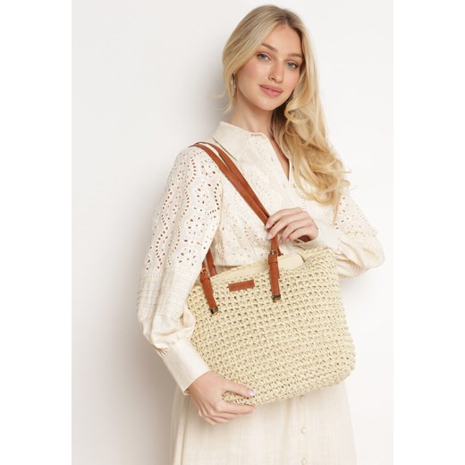 Jasnobeżowa Torebka Shopper z Plecionki z Rączkami z Ekoskóry Buxara ze sklepu born2be.pl w kategorii Torby letnie - zdjęcie 180047787