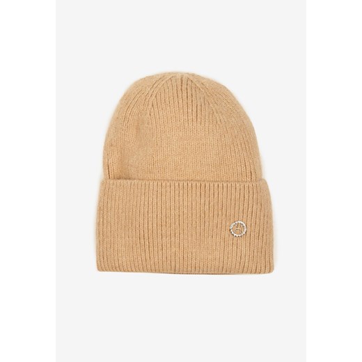 Beżowa Czapka z Angorą w Stylu Beanie Ozdobiona Aplikacją Delarielis ze sklepu born2be.pl w kategorii Czapki zimowe damskie - zdjęcie 180114388