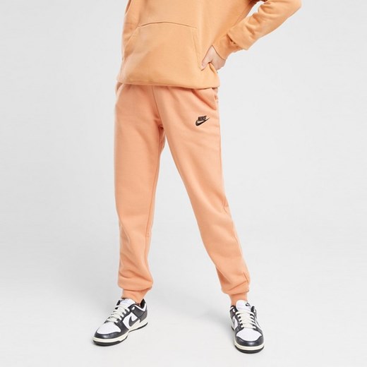 NIKE SPODNIE W NSW CLUB FLC MR PANT STD CLUB FLEECE ze sklepu JD Sports  w kategorii Spodnie damskie - zdjęcie 180175485