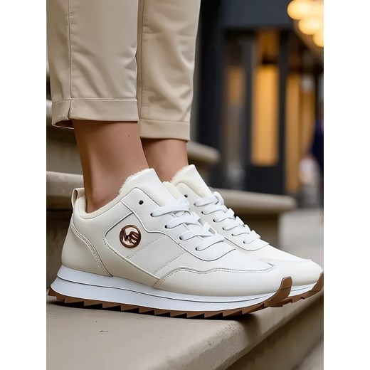 Royalfashion Białe buty sportowe damskie z ociepleniem Lahho ze sklepu royalfashion.pl w kategorii Buty sportowe damskie - zdjęcie 180187476