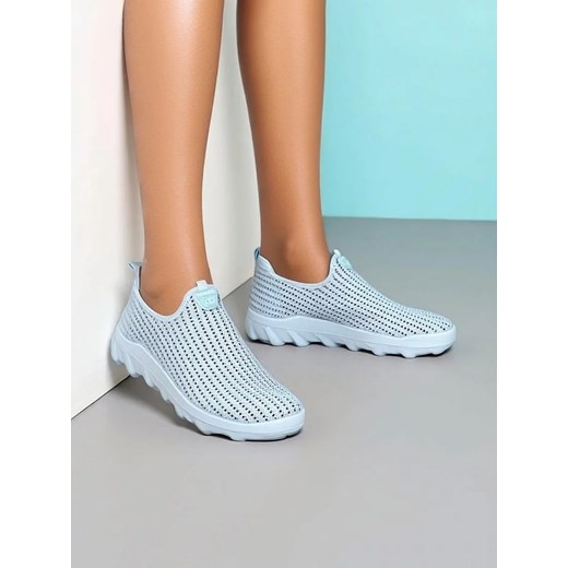 Royalfashion Wsuwane damskie materiałowe buty sportowe Eraste ze sklepu royalfashion.pl w kategorii Buty sportowe damskie - zdjęcie 180196408