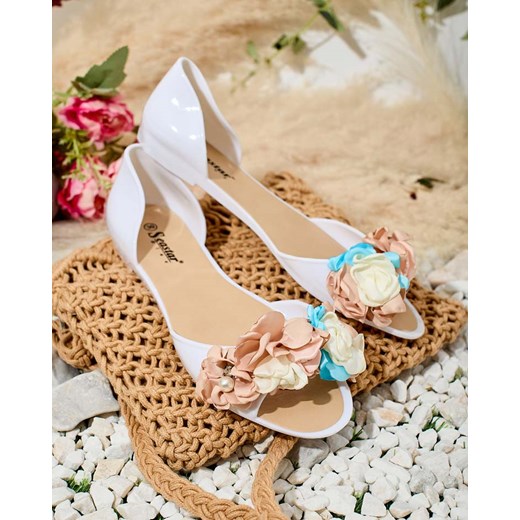 Royalfashion Gumowe baleriny z kwiatem Koddies ze sklepu royalfashion.pl w kategorii Balerinki - zdjęcie 180204328
