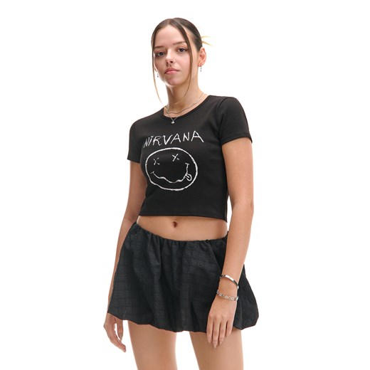 Cropp - Czarny krótki T-shirt Nirvana - czarny ze sklepu Cropp w kategorii Bluzki damskie - zdjęcie 180205057