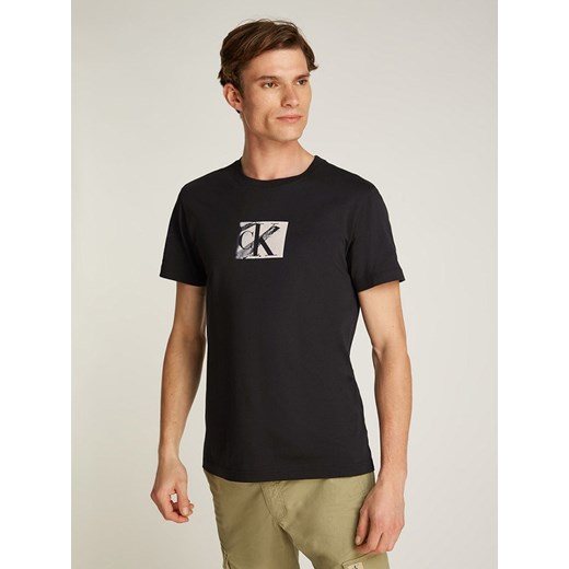 CALVIN KLEIN JEANS Koszulka w kolorze czarnym ze sklepu Limango Polska w kategorii T-shirty męskie - zdjęcie 180210878