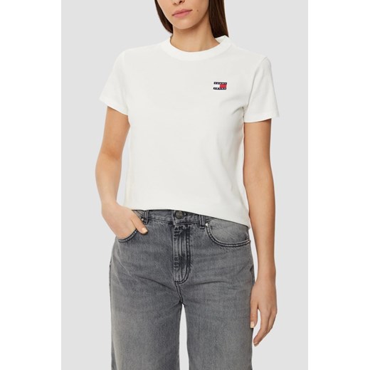 TOMMY JEANS Beżowy damski t-shirt z małym logo, Rozmiar M ze sklepu outfit.pl w kategorii Bluzki damskie - zdjęcie 180231188