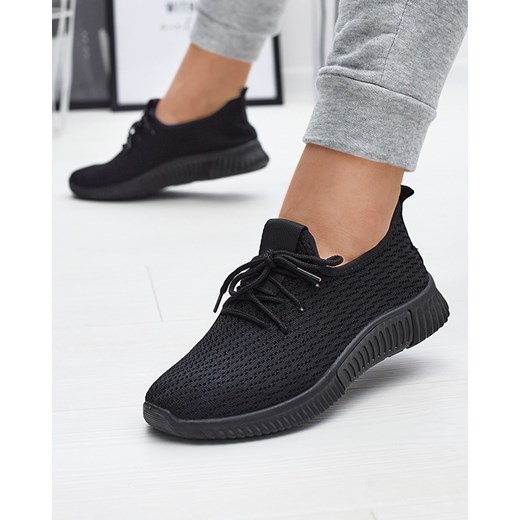 Royalfashion Czarne damskie materiałowe buty sportowe Vobbu ze sklepu royalfashion.pl w kategorii Buty sportowe damskie - zdjęcie 180248558