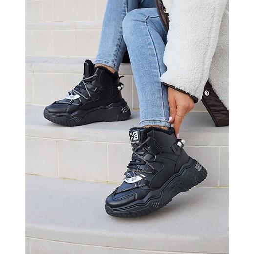 Royalfashion Czarne sneakersy z ociepleniem Pommie ze sklepu royalfashion.pl w kategorii Buty sportowe damskie - zdjęcie 180253938