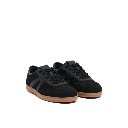 Cropp - Czarne sneakersy z imitacji zamszu - czarny Cropp 37 Cropp