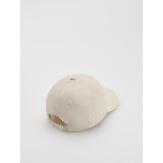 Reserved - Czapka z daszkiem - złamana biel Reserved 9-13 lat Reserved