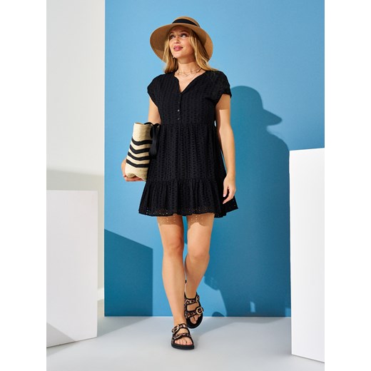 Sukienka Sinsay z krótkim rękawem z dekoltem w serek mini 