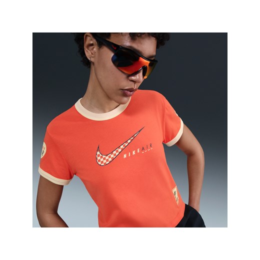 Damski T-shirt z krótkim rękawem Nike Sportswear Club - Pomarańczowy ze sklepu Nike poland w kategorii Bluzki damskie - zdjęcie 180274685