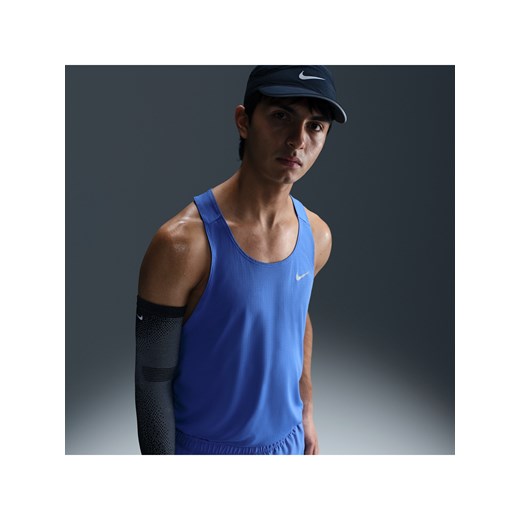 Męska koszulka bez rękawów do biegania Dri-FIT Nike Fast - Niebieski ze sklepu Nike poland w kategorii T-shirty męskie - zdjęcie 180274798