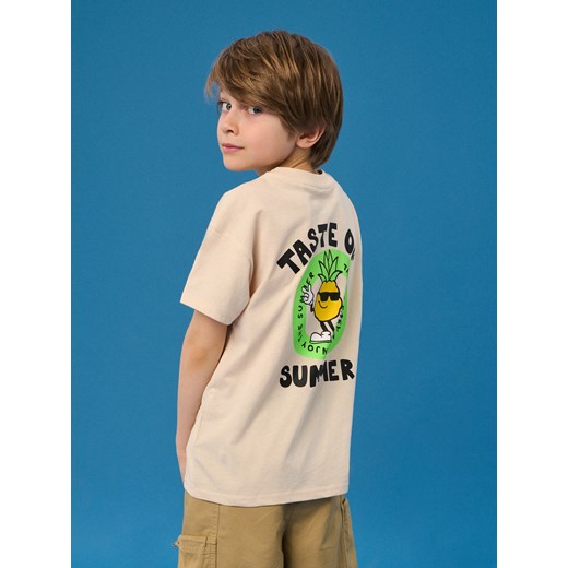 Sinsay - Koszulka oversize z kolorowym nadrukiem na plecach - kremowy Sinsay 104 Sinsay