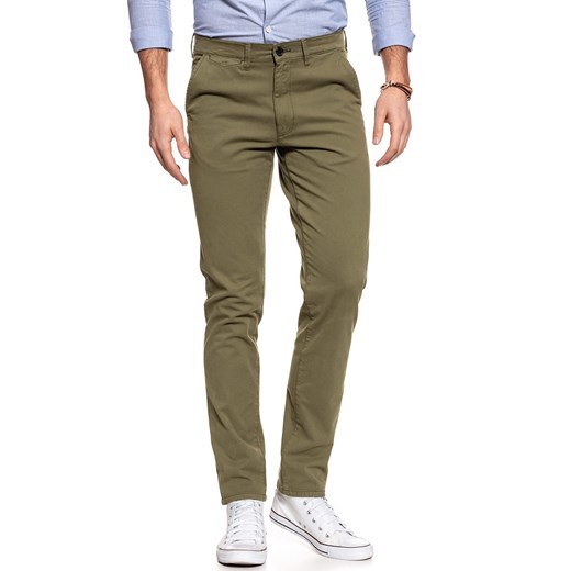 WRANGLER SPODNIE MĘSKIE CHINO DUFFLEBAG GREEN W16LHB15U 112127309 ze sklepu YouNeedit.pl w kategorii Spodnie męskie - zdjęcie 180289406
