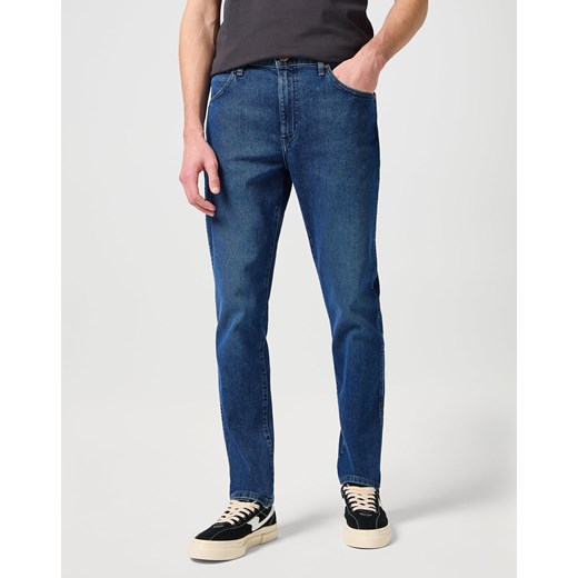 WRANGLER LARSTON MĘSKIE SPODNIE JEANSOWE JEANSY DŻINSY THE ROCK W18S8450X 112335242 ze sklepu YouNeedit.pl w kategorii Jeansy męskie - zdjęcie 180290097