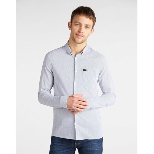 MĘSKA KOSZULA MATERIAŁOWA LEE SLIM BUTTON DOWN WASHED BLUE L66XDELR 112116705 ze sklepu YouNeedit.pl w kategorii Koszule męskie - zdjęcie 180290395