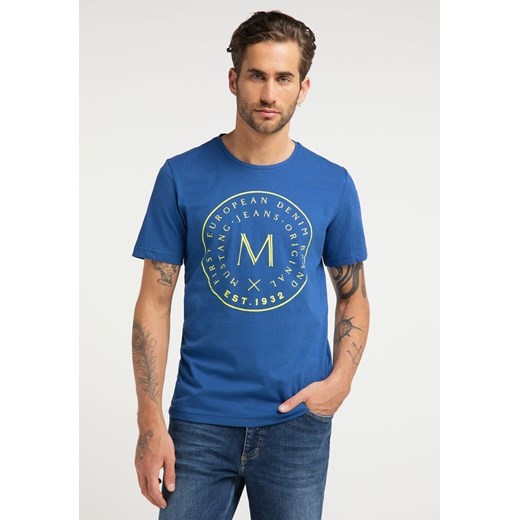 T-SHIRT MĘSKI MUSTANG Alex C Print LIMOGES 1009020 5235 ze sklepu YouNeedit.pl w kategorii T-shirty męskie - zdjęcie 180291099