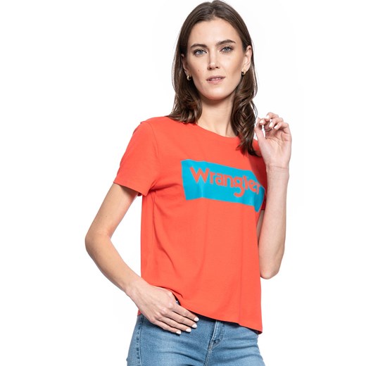 DAMSKI T-SHIRT WRANGLER LOGO TEE BITTERSWEET RED W7P3EVXBO 112132041 ze sklepu YouNeedit.pl w kategorii Bluzki damskie - zdjęcie 180291695
