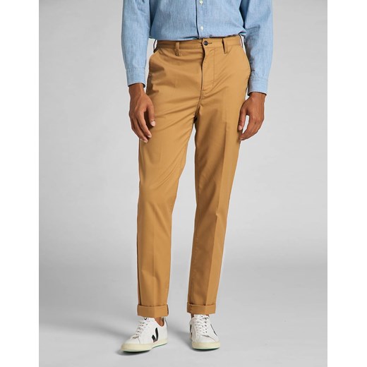 LEE TAPERED CHINO TOBACCO BROWN L70RQF78 112140713 ze sklepu YouNeedit.pl w kategorii Jeansy męskie - zdjęcie 180292769