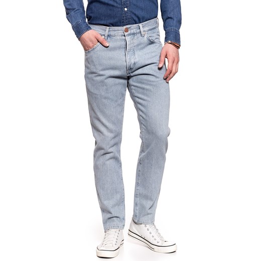 WRANGLER SPODNIE MĘSKIE SLIDER ICE BLUE W18RWG72B 112127409 ze sklepu YouNeedit.pl w kategorii Jeansy męskie - zdjęcie 180294657
