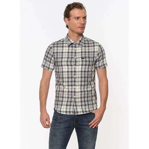 LEE SS SHIRT MĘSKA KOSZULA KRÓTKI RĘKAW ALLOY GREY L875JPJB ze sklepu YouNeedit.pl w kategorii Koszule męskie - zdjęcie 180294667