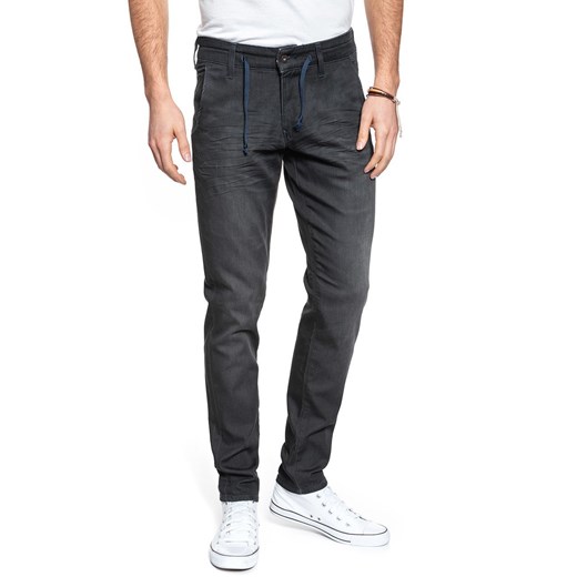 SPODNIE MĘSKIE MUSTANG RelaXed Chino 1010121 4000 983 ze sklepu YouNeedit.pl w kategorii Spodnie męskie - zdjęcie 180298847