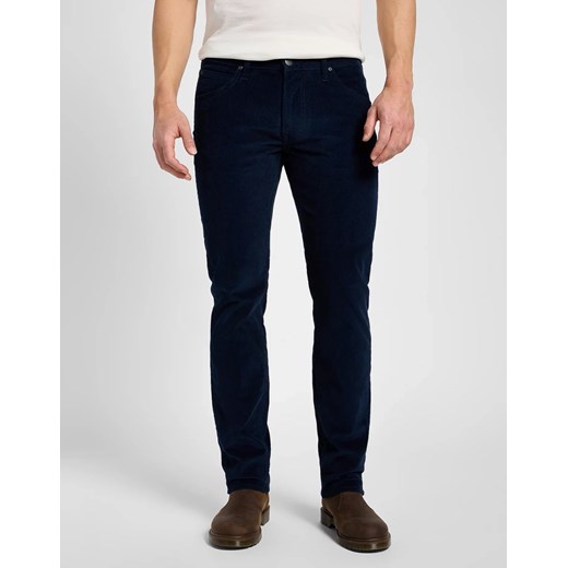 LEE DAREN ZIP FLY MĘSKIE SPODNIE MATERIAŁOWE SZTRUKSOWE RIVET NAVY 112355815 L707008607 ze sklepu YouNeedit.pl w kategorii Spodnie męskie - zdjęcie 180300959