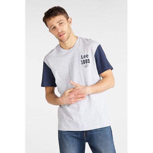 LEE COLOURBLOCK TEE MĘSKI T-SHIRT RELAXED FIT SHARP GREY MELE L60ERE03 112113342 ze sklepu YouNeedit.pl w kategorii T-shirty męskie - zdjęcie 180302296