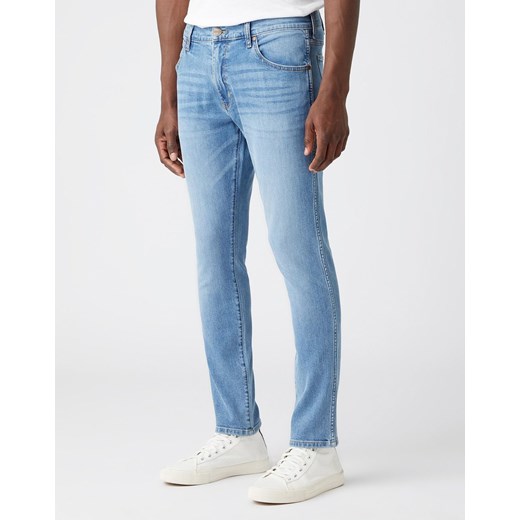 MĘSKIE SPODNIE JEANSOWE WRANGLER LARSTON GOLD STAR W18SW735Z 112141223 ze sklepu YouNeedit.pl w kategorii Jeansy męskie - zdjęcie 180303236